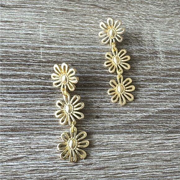 Flower drop earrings A351 - Picture 4 of 5